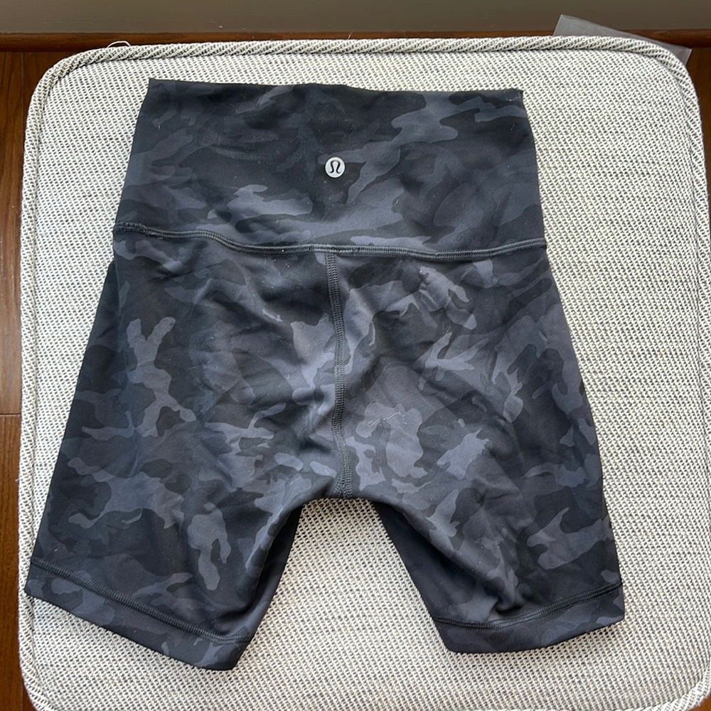 Lululemon Wonder Under Black Camo Bike Shorts